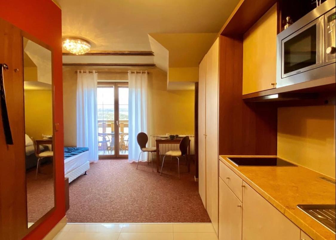 With Beautiful View Of High Tatras Apartment Vel'ka Lomnica